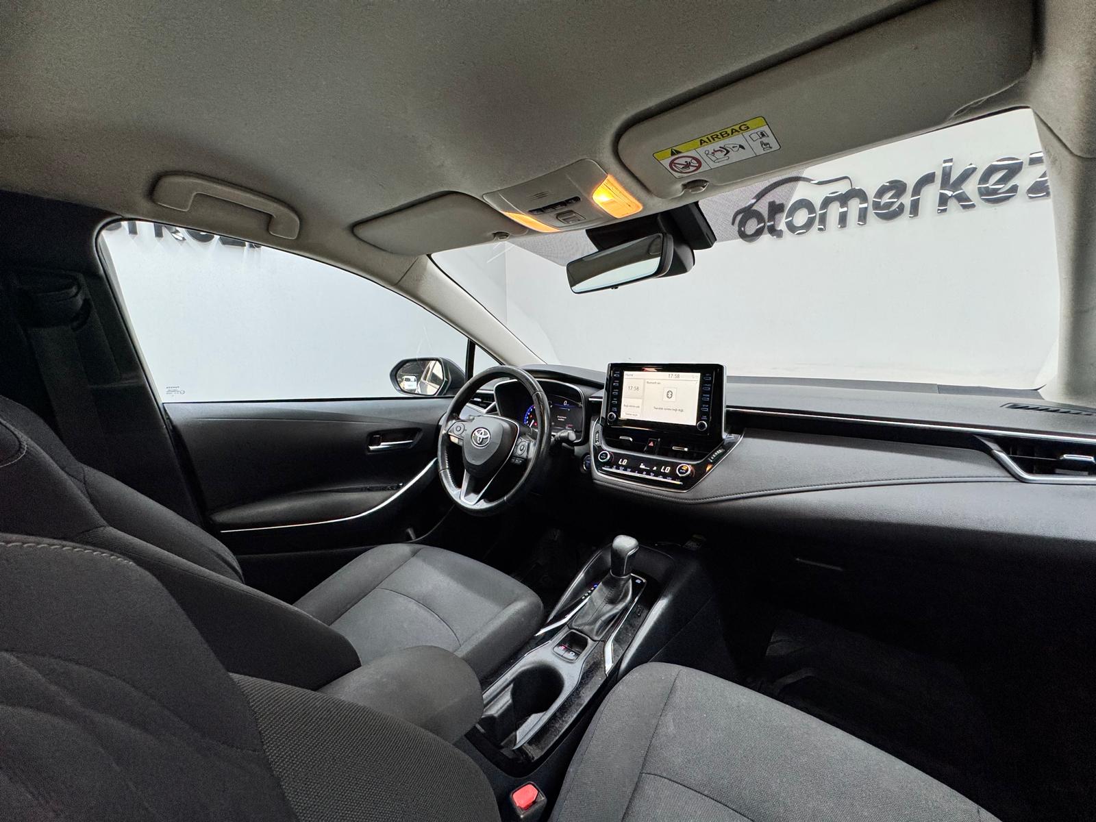 TOYOTA COROLLA 17